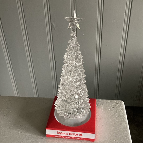 BNIB STUNNING- LED Light Up Battery Operated Christmas Water Tree 🌲 Decoration - Picture 7 of 16